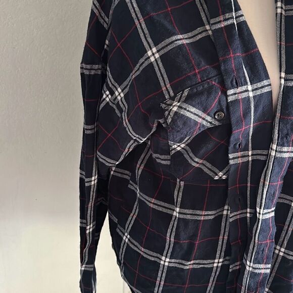 Forever 21 Size large navy blue flannel long sleeve button front - Picture 5 of 6